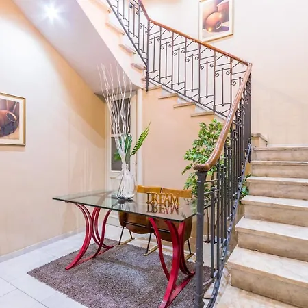 Guest house Maison Metropole Dante