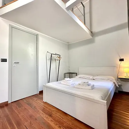 Maison Metropole Dante Guest house