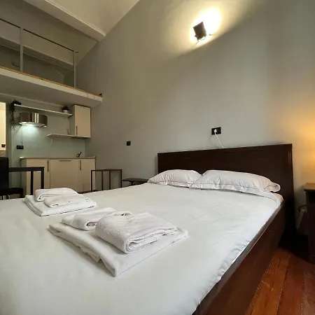Maison Metropole Dante Guest house